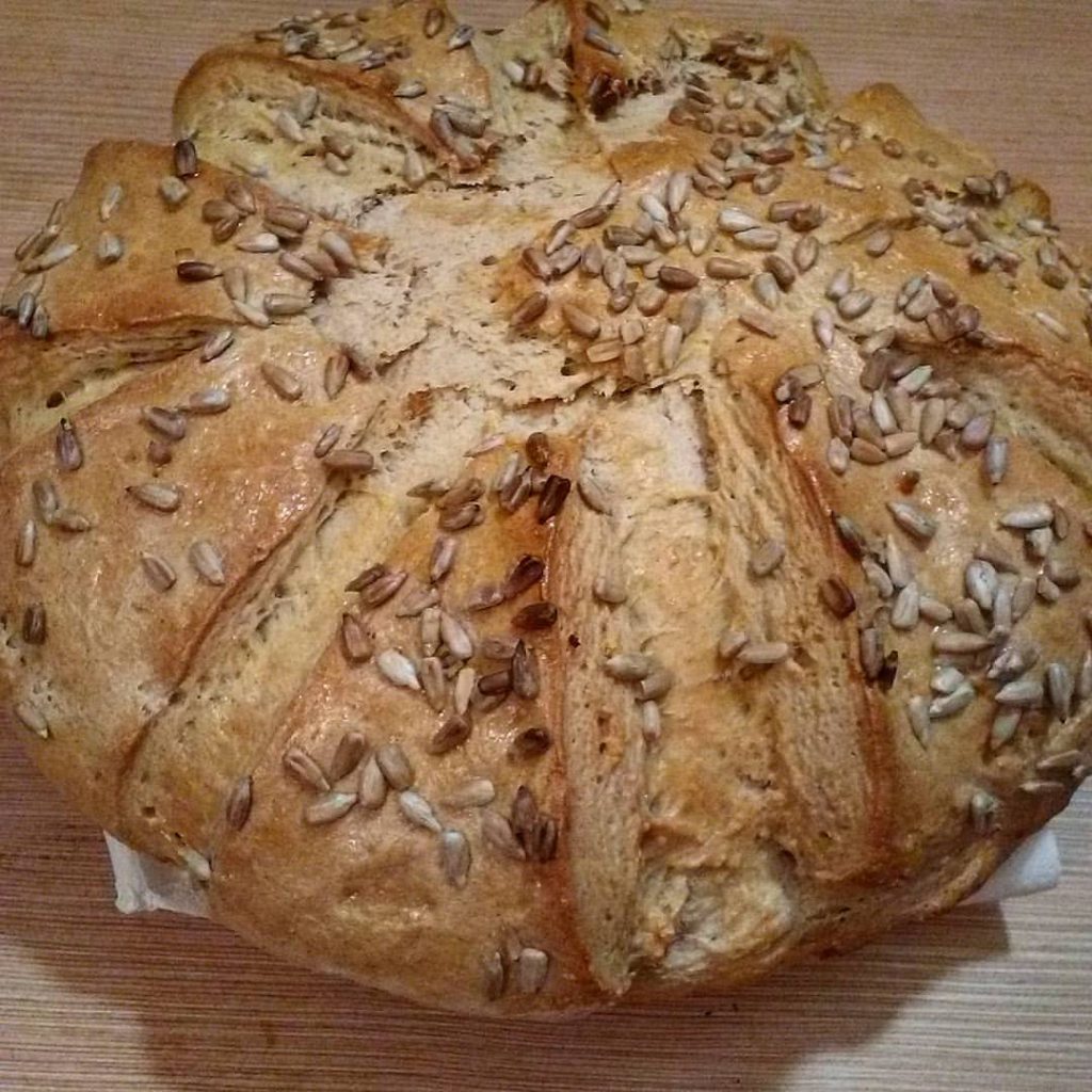paine de casa cu seminte